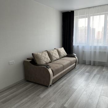 Сдается 1-комнатная квартира, 42 м²