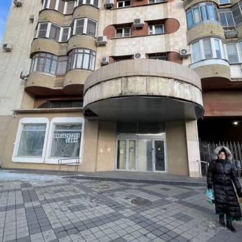 Продается Нежилое помещение, 900 м²