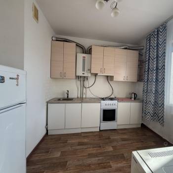 Сдается 1-комнатная квартира, 42 м²