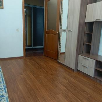 Продается 1-комнатная квартира, 42 м²