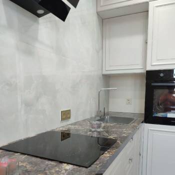 Продается 1-комнатная квартира, 42 м²