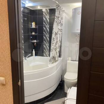 Продается 1-комнатная квартира, 50,7 м²