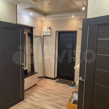 Продается 1-комнатная квартира, 50,7 м²
