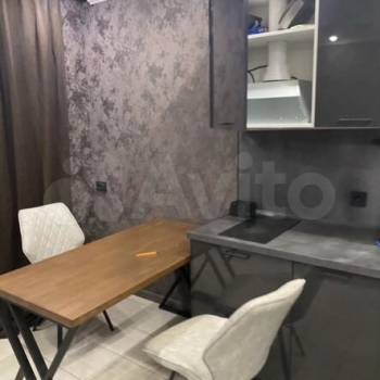 Продается 1-комнатная квартира, 50,7 м²
