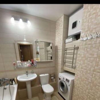 Сдается 1-комнатная квартира, 42 м²