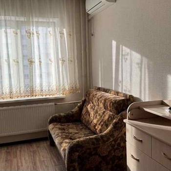 Сдается 1-комнатная квартира, 37 м²