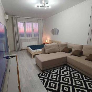 Сдается 1-комнатная квартира, 50 м²