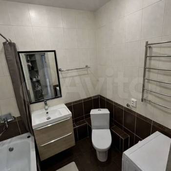 Продается 1-комнатная квартира, 43 м²