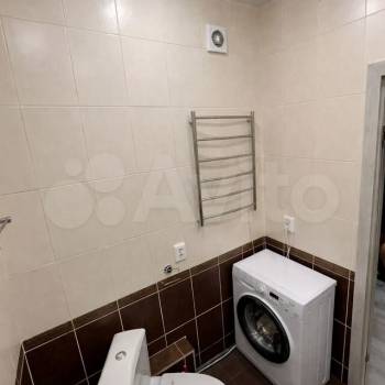 Продается 1-комнатная квартира, 43 м²