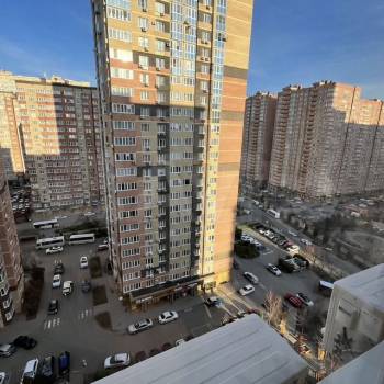 Продается 1-комнатная квартира, 43 м²