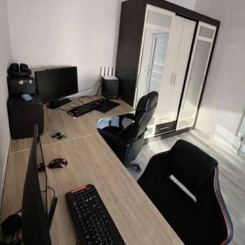 Продается 1-комнатная квартира, 43 м²