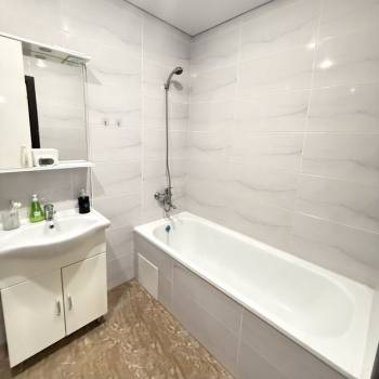 Продается 2-х комнатная квартира, 75 м²