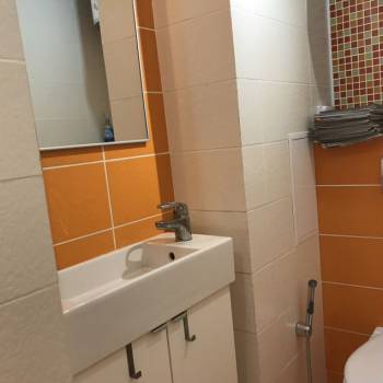 Сдается 2-х комнатная квартира, 76 м²