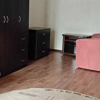 Сдается 1-комнатная квартира, 42 м²