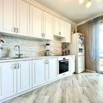 Продается 2-х комнатная квартира, 75 м²