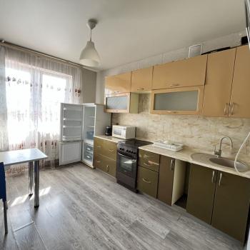 Продается 1-комнатная квартира, 40 м²