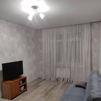 Сдается 2-х комнатная квартира, 81 м²