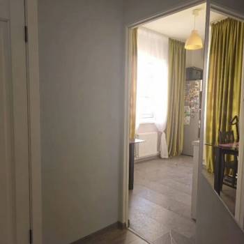 Продается 1-комнатная квартира, 40 м²