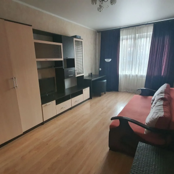 Сдается 1-комнатная квартира, 40 м²