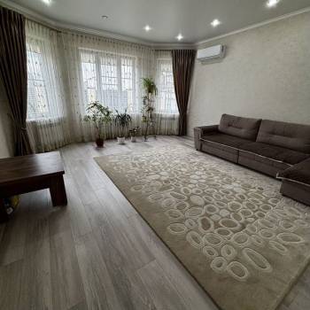 Продается Дом, 270 м²