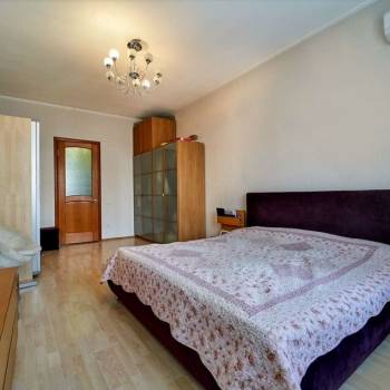 Продается Многокомнатная квартира, 160 м²