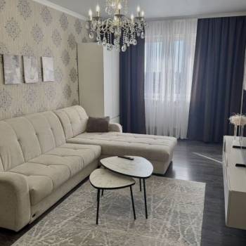 Сдается 1-комнатная квартира, 43 м²
