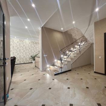Продается Дом, 240 м²