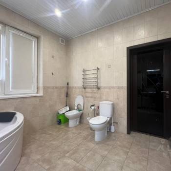 Продается Дом, 240 м²
