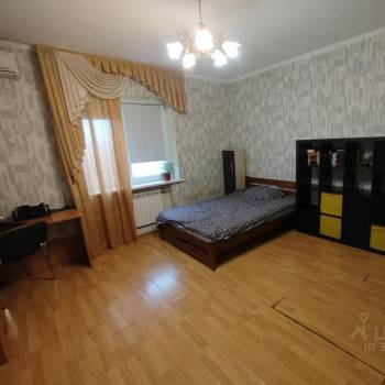 Продается 1-комнатная квартира, 40 м²