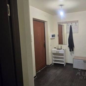 Сдается 1-комнатная квартира, 42 м²