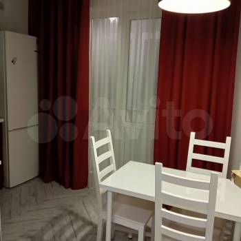 Сдается 1-комнатная квартира, 40 м²