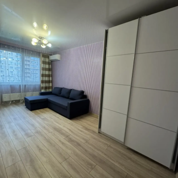 Сдается 1-комнатная квартира, 43 м²