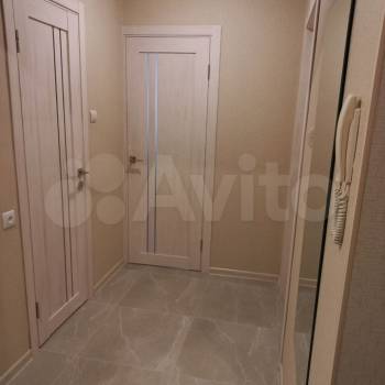 Продается 1-комнатная квартира, 44 м²
