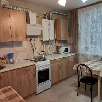 Продается 1-комнатная квартира, 44 м²