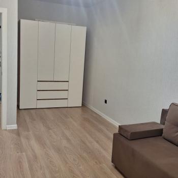 Сдается 1-комнатная квартира, 42 м²