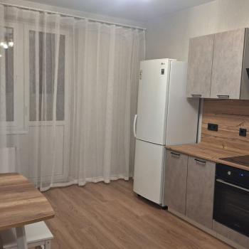 Сдается 1-комнатная квартира, 42 м²