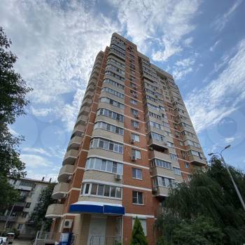 Продается 1-комнатная квартира, 43 м²