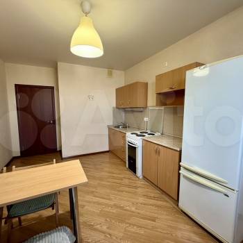 Продается 1-комнатная квартира, 43 м²