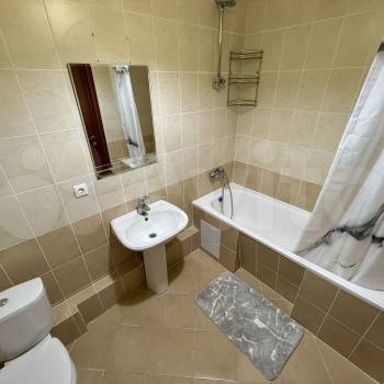 Продается 1-комнатная квартира, 43 м²