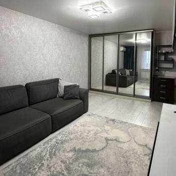 Сдается 1-комнатная квартира, 40 м²