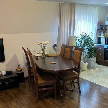 Продается Многокомнатная квартира, 82 м²