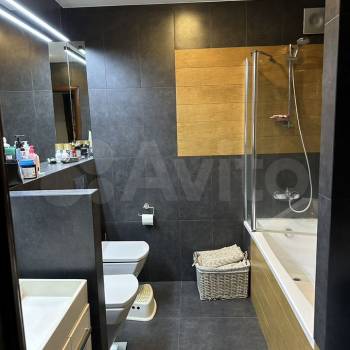 Продается Многокомнатная квартира, 82 м²