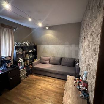 Продается Многокомнатная квартира, 82 м²