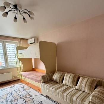 Сдается 2-х комнатная квартира, 65 м²