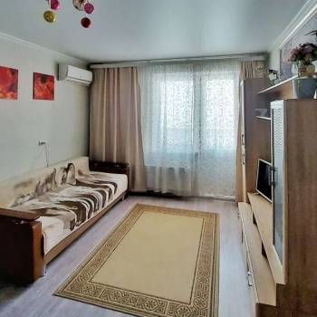 Продается 1-комнатная квартира, 38 м²