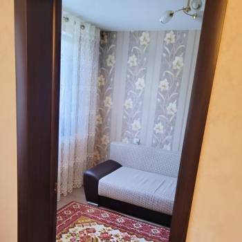 Продается Многокомнатная квартира, 77,2 м²
