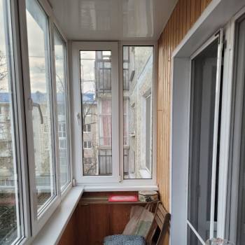 Продается Многокомнатная квартира, 77,2 м²