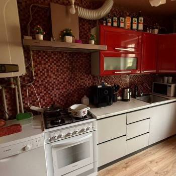 Продается Дом, 180 м²