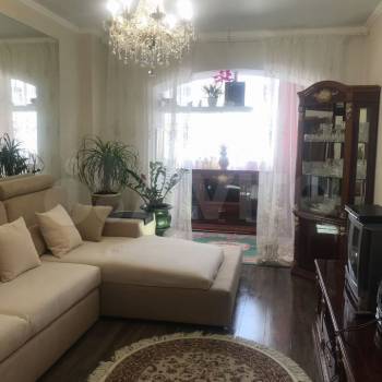 Продается 2-х комнатная квартира, 101 м²