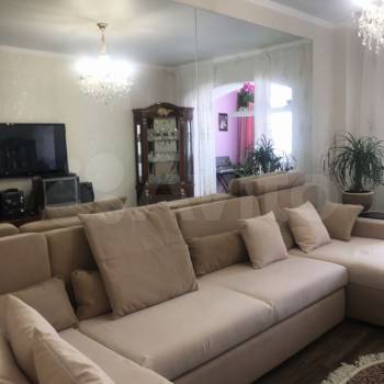 Продается 2-х комнатная квартира, 101 м²